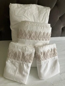 GORGEOUS ~WHITE, WHITE, THICK, THICK, 100% COTTON DECORATIVE KING SHEET SET #54 - Picture 1 of 12