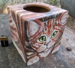 Original GATITO GATO Caja de Tejidos Cubierta 6" ARTE POPULAR Madera 3D Firmada Pintada a Mano Como Nueva - Imagen 1 de 8