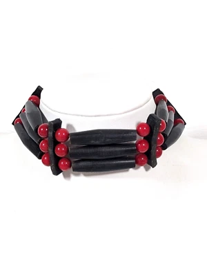 Collar Gargantilla Nativa Tribal Negro Rojo Cuentas Tres Barras Cuero Corbata 28 pulgadas Foto 1 de 4