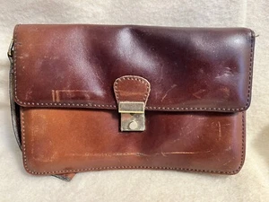 Vintage Handbag brown leather clutch bag, slightly scratched - Picture 1 of 2
