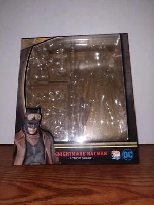 Mafex No.031 Pesadilla Batman Batman vs Superman Solo Caja e Inserto de Plástico Foto 1 de 4