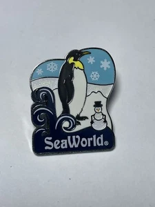 Rare SeaWorld Winter Penguin Pin - Limited Edition of 1.200 VERY RARE LAST ONES - Bild 1 von 3