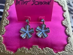 Betsey Johnson Ohrringe leuchtend hellblau Glam Frühling Blume Himmel Kristall Gold - Bild 1 von 2