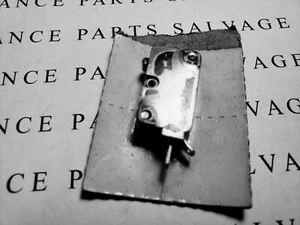 AM9688 SG-674 PANASONIC SWITCH N/C 5A 125VAC 3A 250VAC NEW OLD STOCK PART - Picture 1 of 3