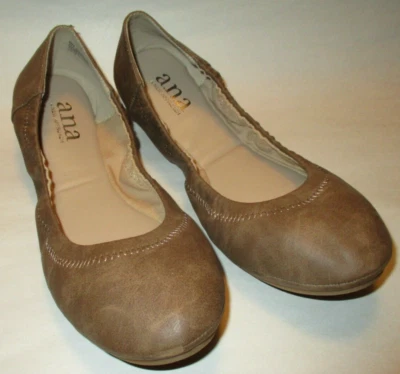 a.n.a A New Approach Womens size 6 1/2M Brown Cushioned Scrunch Ballet Flats - Image 1 of 4