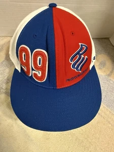 Rocawear 99 eng anliegende Mütze 7 5/8 rot weiß blau RW Logo Vintage - Bild 1 von 10