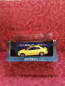 M4A Autoart 2000 Lexus IS300 1:18 Scale Diecast Model Car Yellow Rare - Picture 1 of 5