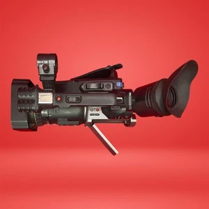Panasonic AG-DVX100A 3CCD MiniDV Pro Camcorder w/ Leica Dicomar Lens - Picture 1 of 9