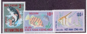 Vietnam 402-404 Mint H/NH 1971 set CV $20.35 - Picture 1 of 1