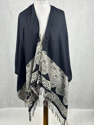 Dorothy Perkins Reversible Open Poncho One Size TD038 HH 07 - Image 1 of 4