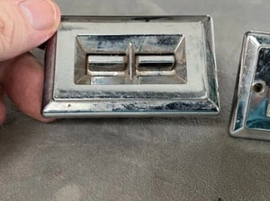 Pair of Vintage Power Window Switches - Foto 1 di 6