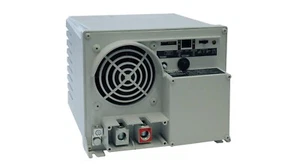 Tripp Lite 750W 12V DC PowerVerter RV Wechselrichter Ladegerät RV750ULHW - Bild 1 von 1