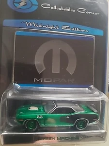 GREENLIGHT COLLECTIBLE CORNERS MIDNIGHT EDITION 1971 HEMI CUDA Green Machine New - Picture 1 of 5
