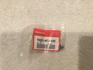 New! OEM 07-19 HONDA CBR600RR BOLT, KNOCK (6X9) $3 90081-MFJ-D00 CBR600 RR - Imagen 1 de 2