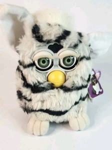 Vintage 1998 Furby Modell 70-800 weiß schwarz Streifen Tiger Elektronik ungeprüftes Etikett - Bild 1 von 7
