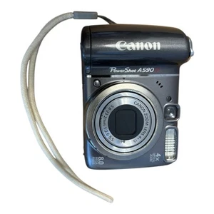 Canon Digitalkamera PowerShot A590IS + 2GB Sandisk SD Card - Bild 1 von 13