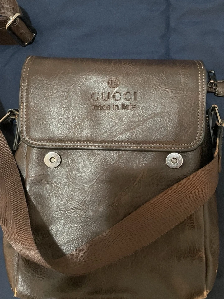 Gucci Men's Crossbody Bag Brown Leather Shoulder Strap Authentic Luxury Used - Image 1 of 4