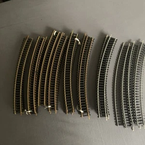 HO Scale Atlas Bachman Feller 18" R Vintage Track Lot of 39 Curved Brass Nickel - Picture 1 of 4