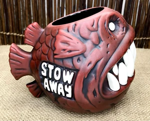 Taza Zombie Fish Tiki Polizón Tiki Granja Platija Esmalte Rojo 2da Edición Scott Scheidly - Imagen 1 de 9