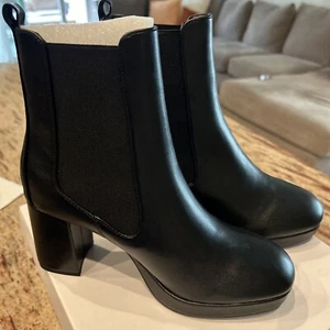 Delicious Shoes Black platform boots… brand new (from Tillys) - Picture 1 of 9