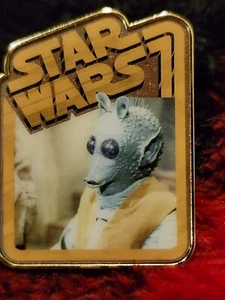 Disney pin 112704 Star Wars Mystery Greedo poster Style bounty hunter - Picture 1 of 2