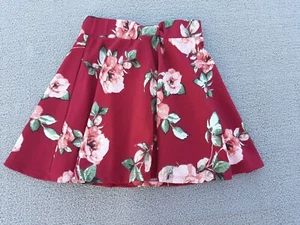 Girls Heart and Arrow floral flowers rose skirt - Size M (10) red - Picture 1 of 6