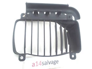 Protector parrilla radiador motor Piaggio Vespa Granturismo lado derecho 125 cc 2005 GT - Imagen 1 de 8