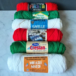 Vintage Christmas Colors Acrylic Yarn - Lot of 6 Skeins Red-Green-White - Picture 1 of 10