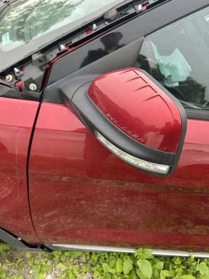 Espejo retrovisor eléctrico Ford Explorer 2014 para conductores (punto ciego) rojo  Foto 1 de 2