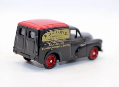 1/43 Vintage Morris Minor Van Model - Retro British Toy Car - Image 1 of 4
