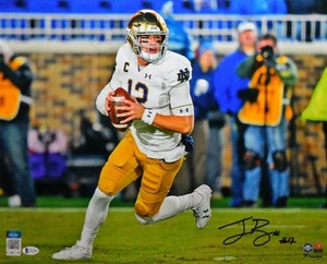 Libro Ian Autografiado Notre Dame Correr con Pelota 16x20 FP Foto - Beckett con *Negro - Imagen 1 de 5