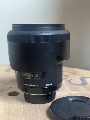 Sigma 50mm F1.4 DG HSM Art Lens for Nikon With Orig. Sun Cap+ UV FILTER-MINT! - Image 1 of 4