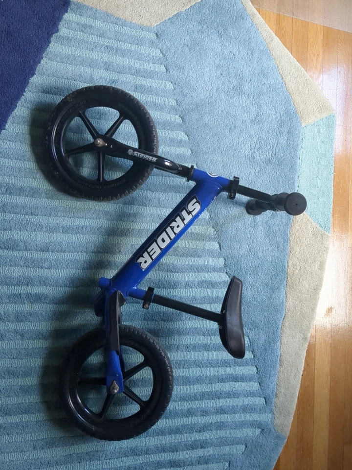 Bicicleta Strider 12 Sport 12 pulgadas - Azul Foto 1 de 1