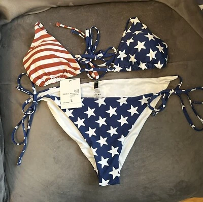 Bikini Forever 21 rojo blanco y azul Foto 1 de 4