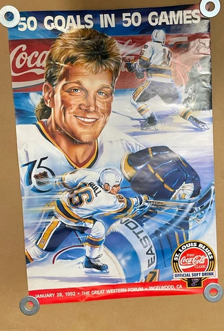 Vintage BRETT HULL POSTER 50 GOALS 50 GAMES 24" X 36"  Rare Used Cover