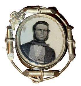 ANTIQUE 1850'S PHOTO WITH 2X2/1/4 "METAL PIN FRAME~ MALE IN BOW TIE SUIT - Picture 1 of 10