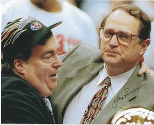 JERRY REINSDORF Signed CHICAGO BULLS Champions WHITE SOX 8 x 10 Basketball Photo - Picture 1 of 1