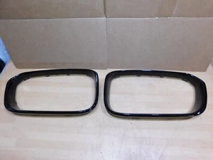 JUEGO DE MOLDURAS PARRILLA PARACHOQUES DELANTERO BMW SERIE 1 F20 2015-2019 x2 (NEGRO) - Imagen 1 de 6