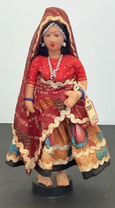 Muñeca de tela popular vintage de 8" de la cultura india de Oriente Medio años 70 - Imagen 1 de 7