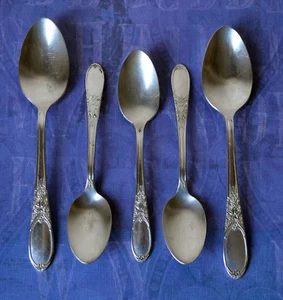 5 SPOONS Wm Rogers BURGUNDY Champagne International Silver Plate 1934  - Picture 1 of 6