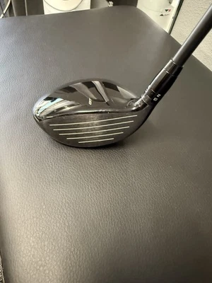 Titleist GT2 Fairway Wood Rh 4w Diamana MCA BB 63x - Image 1 of 4