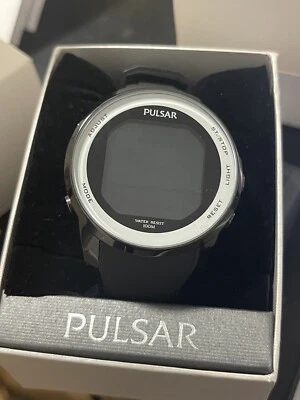 RELOJ PULSAR PQ2015 CLÁSICO HORA MUNDIAL CRONO ALARMA DÍA Y FECHA PARA HOMBRE PRECIO DE VENTA SUGERIDO POR EL FABRICANTE $185 Foto 1 de 2