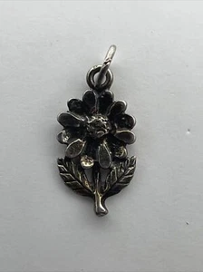 "82 Ster" Stamped English Rose Sterling Silver Delicate Charm - Picture 1 of 5