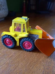 Matchbox Super Kings Muir Hill Tractor And Snow Plough - Picture 1 of 5