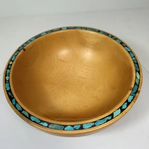 Cuenco de madera firmado por Don Powell 2019 con incrustación turquesa, raya azul Lodgepole Pine - Imagen 1 de 9