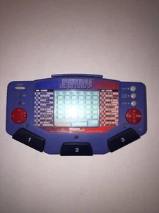 Videojuego portátil vintage Tiger Jeopardy azul 1997 divertido - Imagen 1 de 6