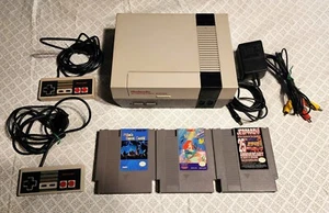 Nintendo NES Console, 2 Controllers, Power Cord, AV Cable, 3 Games Bundle. - Picture 1 of 7