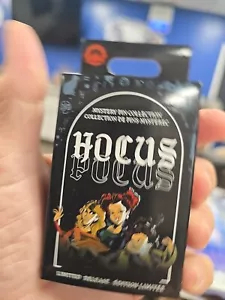 Disney Hocus Pocus Collection Mystery Pin set 2 pezzi nuovo in scatola sigillato - Foto 1 di 3