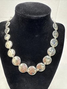 Liz Claiborne Shiny Necklace Round Silver Tone Discs - Picture 1 of 7