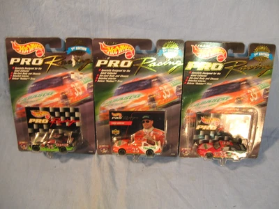 Lote de 3 Hot Wheels Todd Bodine #35 Tabasco Car NASCAR 1ª edição 1998 - Imagem 1 de 4
